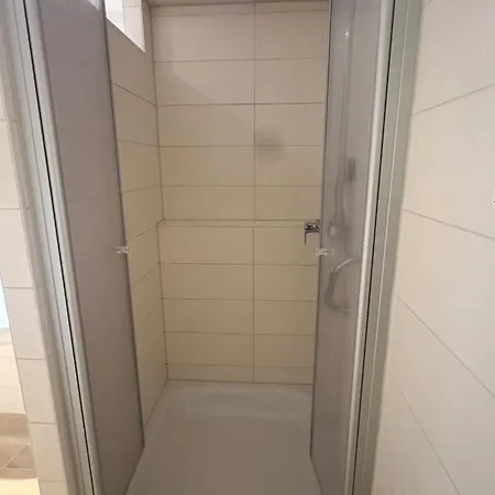 Teamhaus Mit Grosser Kueche - Platz Fuer 8