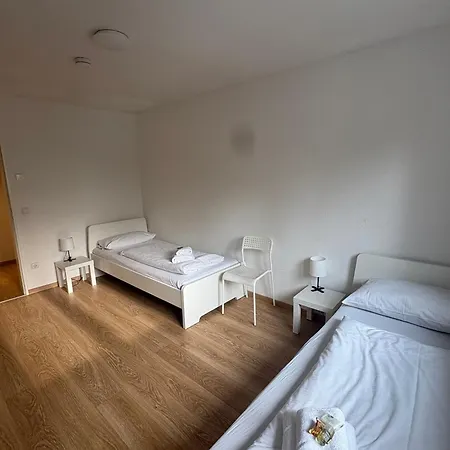Appartamento Teamhaus Mit Grosser Kueche - Platz Fuer 8 *