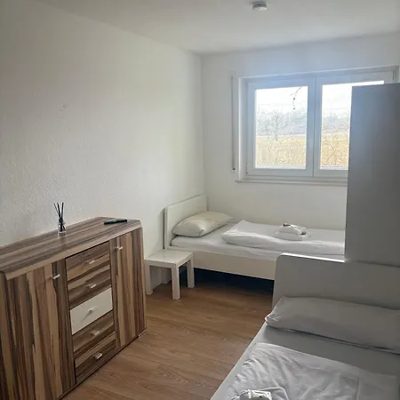 Teamhaus Mit Grosser Kueche - Platz Fuer 8 *