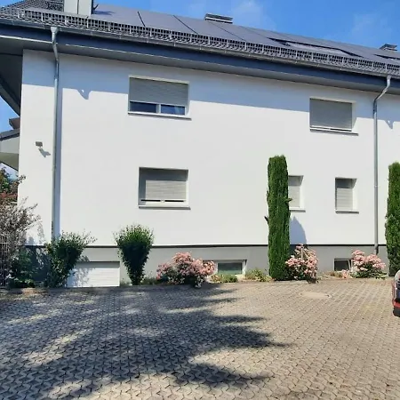 Teamhaus Mit Grosser Kueche - Platz Fuer 8 赖因斯特滕